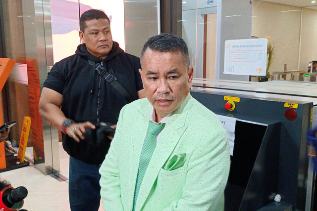 Hotman Paris Dorong Polri Tahan Razman Nasution Terkait Kericuhan di Persidangan