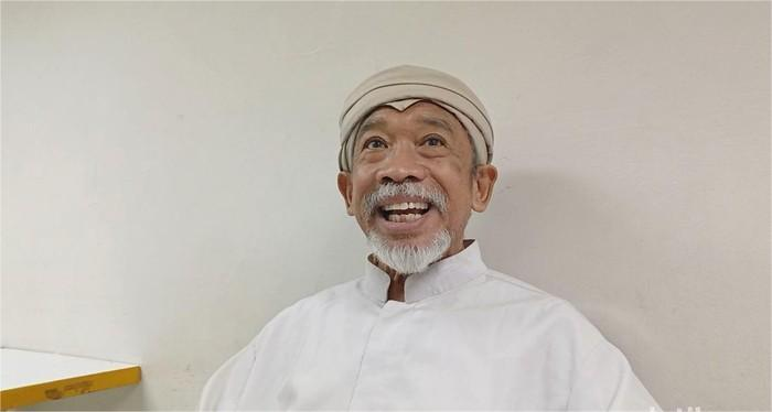 Keluarga Buka Suara soal Makam Abah Qomar Disebut Gak Keurus