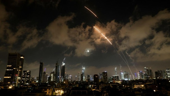 Rusia Peringatkan AS Jangan Beri Bantuan Militer Langsung ke Israel!