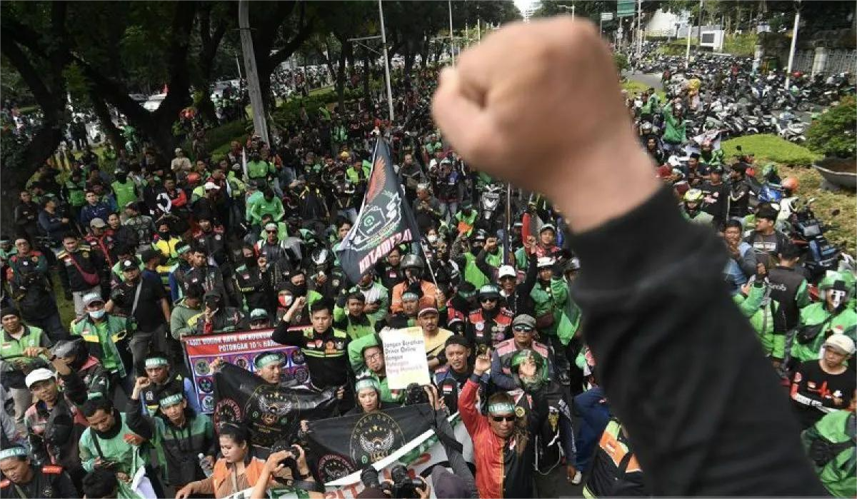 1.437 Personel Polisi dikerahkan untuk Amankan Unjuk Rasa Ojol di Monas