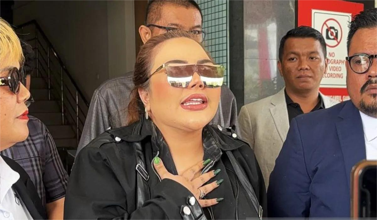 Lisa Mariana Penuhi Panggilan Polda Jabar Terkait Dugaan Video Asusila